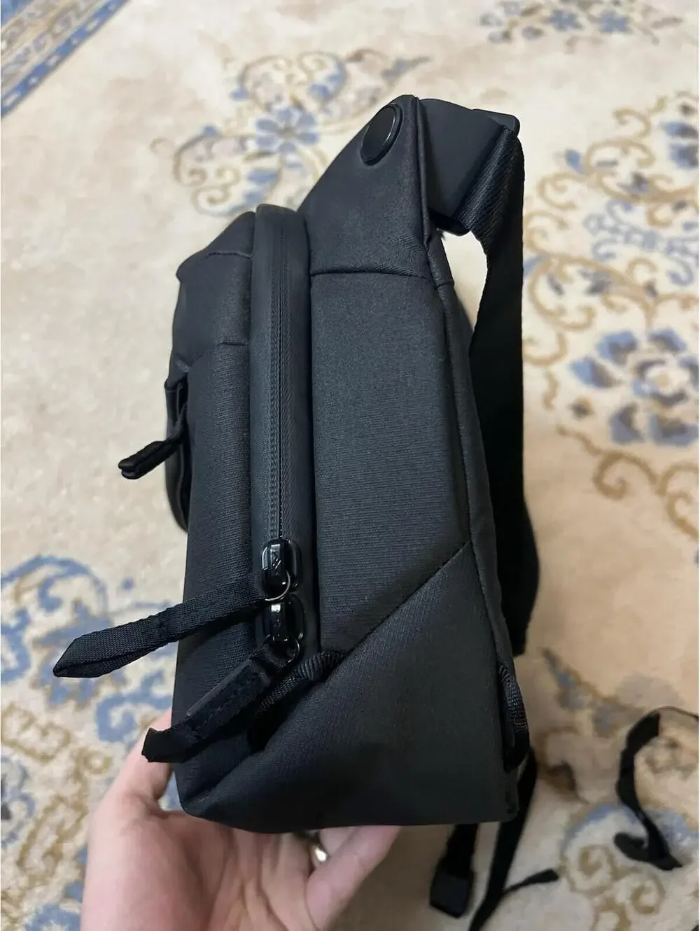 Peak Design Everyday Sling 6L Black Nylon Camera Bag KEI Realty NO Dividers